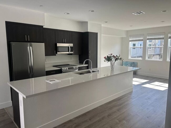 Photo - 423 Semillon Ln