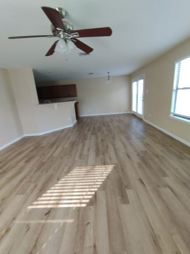 Photo - 2200 Weiss Ln