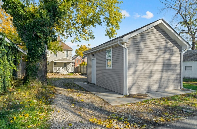 Photo - 873 E Livingston Ave