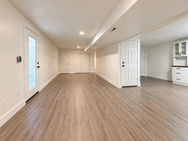 1716 N 1300 W Unidad Basement