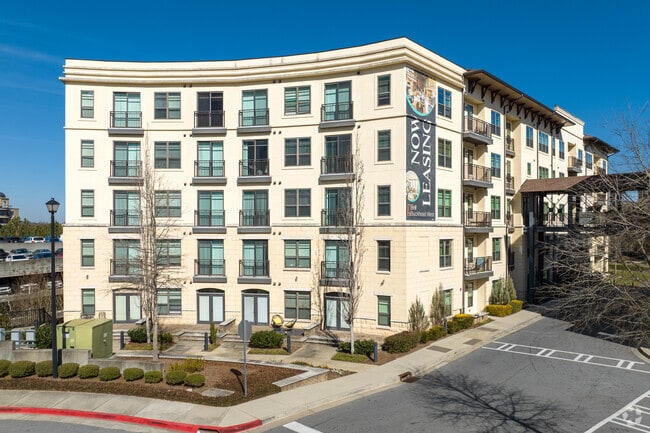 Building Photo - Blaine Buckhead West