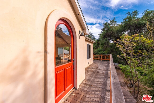 Photo - 1671 Happy Trail