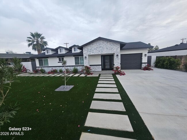 Photo - 2817 N 71st Pl