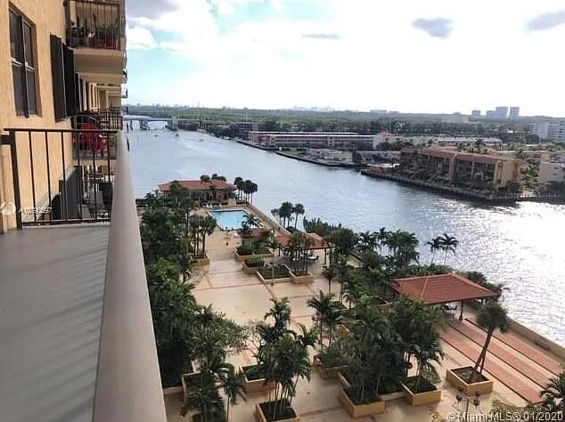 Photo - 290 174th St St Unit 1207