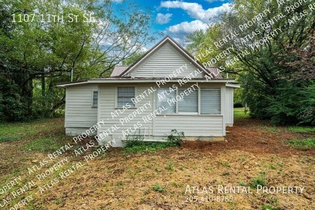 Photo - 1107 11th St SE