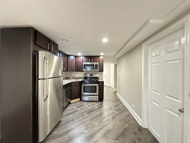 Photo - 1636 W Roscoe St Unit 6H
