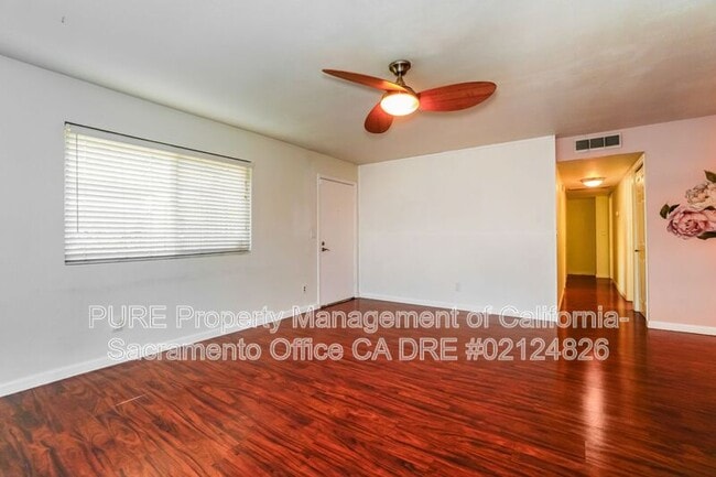 Photo - 2153 Cottage Way