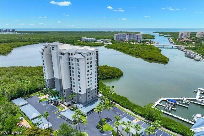 420 Cove Tower Dr Unit 1404