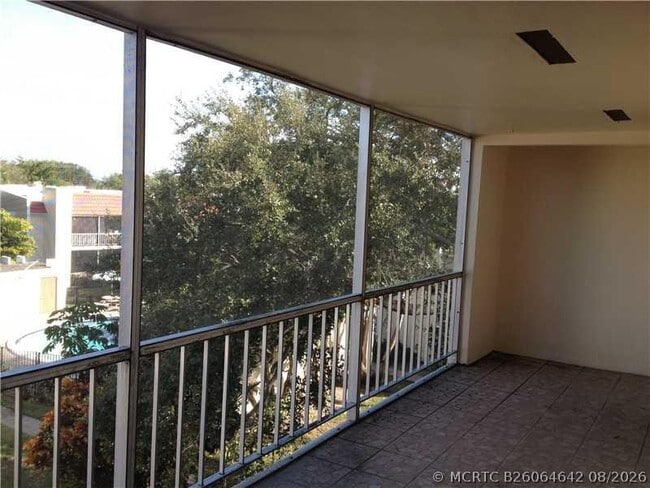 Photo - 618 NW 13th St Unit 0360