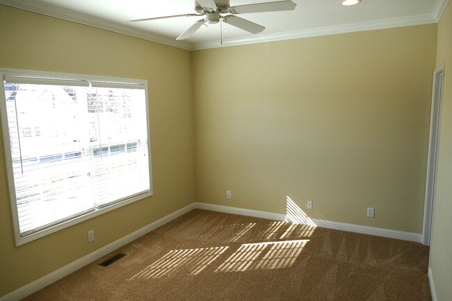 Photo - 104 Mahler Ave