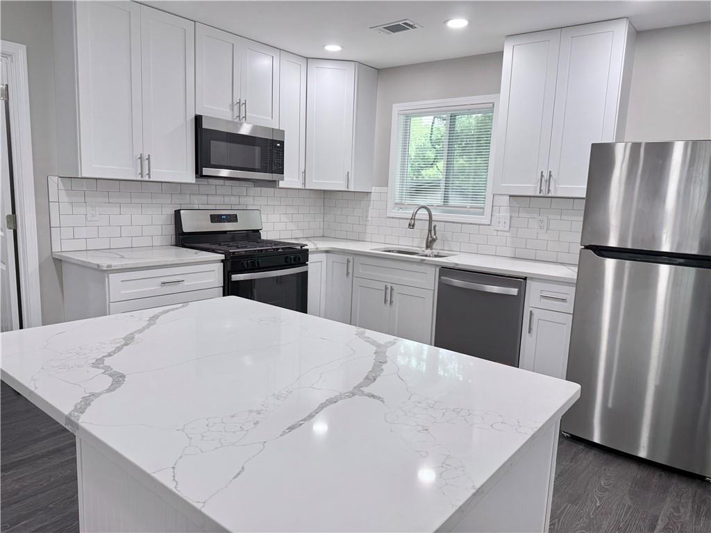 Photo - 1540 Spender Dr