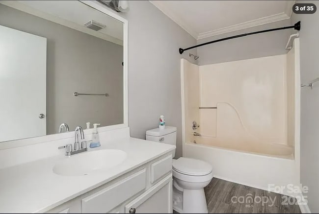 7610 Woods Ln Unit 5