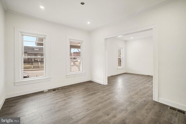 Photo - 2231 Poplar Grove St