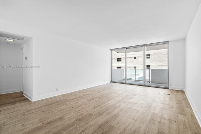 Photo - 1200 West Ave