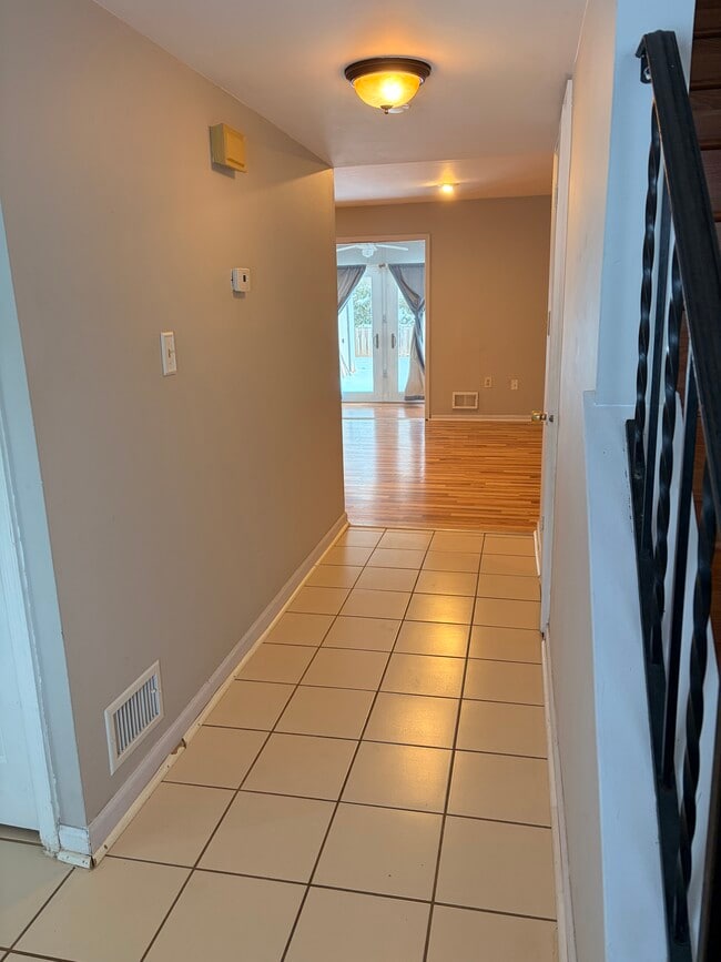 Photo - 11 Van Pelt Ct