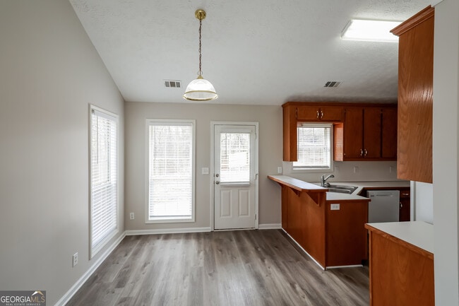 Photo - 5107 Scenic View Rd