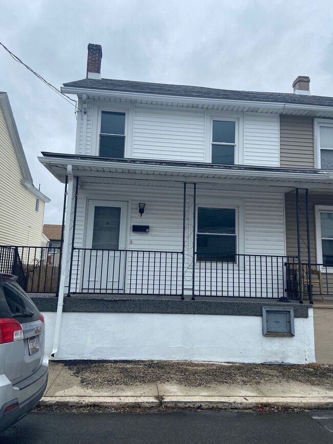 3 Bedroom 1 Bath - 3 Bedroom 1 Bath House
