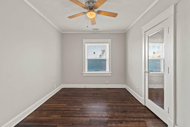 Photo - 15 S 17th St