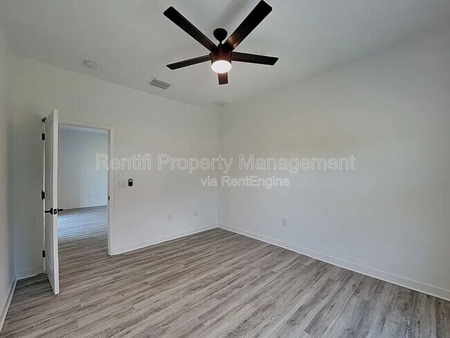 Photo - 558 Nimitz Blvd