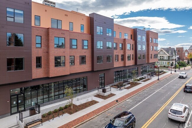 Building Photo - 45 E Central St Unit 303