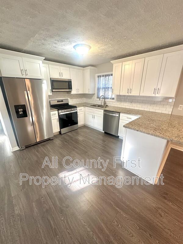 Photo - 2975 McGlynn Ct