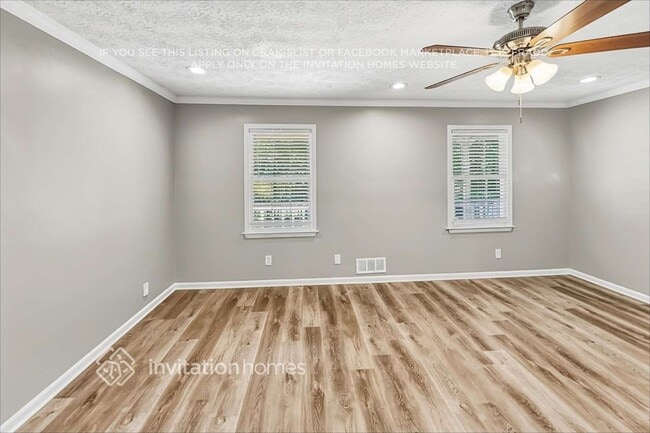 Photo - 902 Laurel Ct