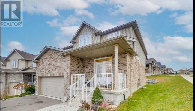 Photo - 456 Twin Leaf St