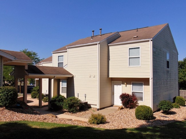 Photo - Capstone Townhomes