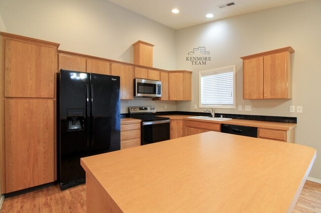 Photo - 4811 Cleveland Ln