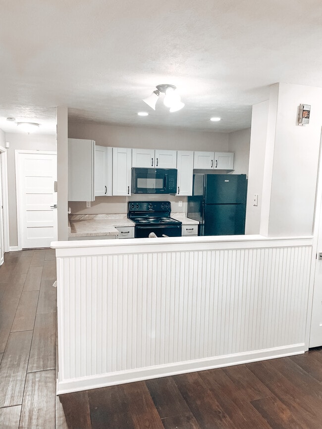 Photo - 511 Bernard Ave