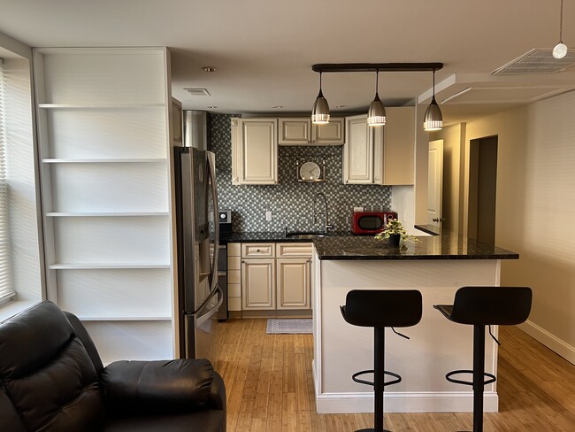 Building Photo - 3319 Liberty Heights Ave Unit 203 Rental