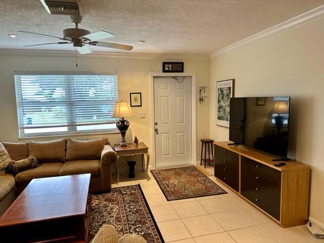 Photo - 4292 Birdwood St