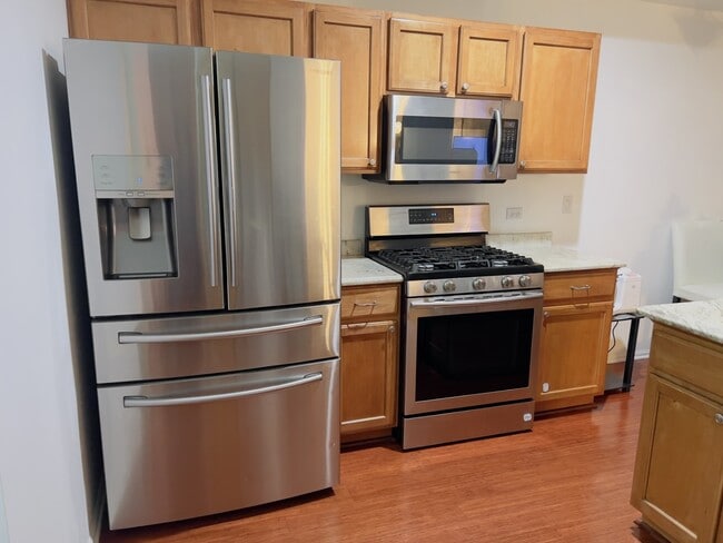 Photo - 3166 Bromley Ln