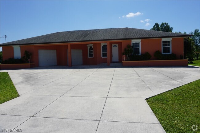 Building Photo - 19767 Allaire Ln Rental