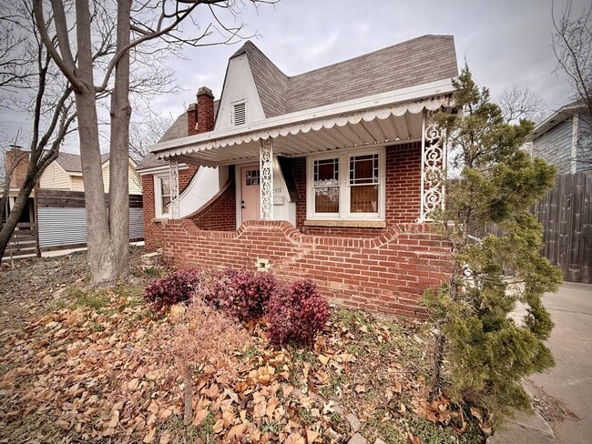 Building Photo - 2317 NW 13th St