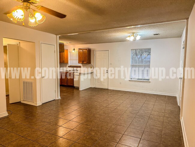 Photo - 12 Sharon Cir