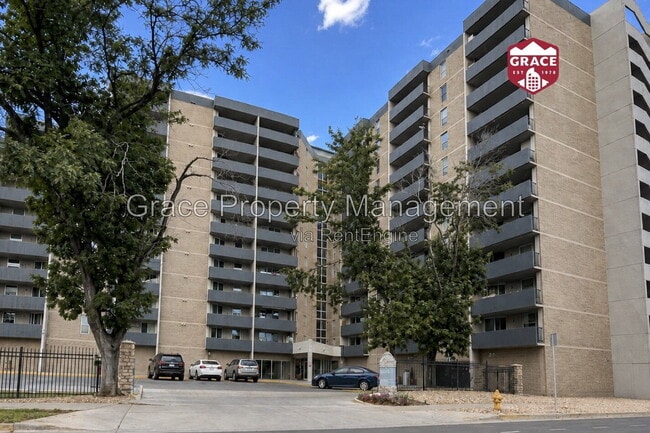 Building Photo - 601 W 11th Ave Unit 303
