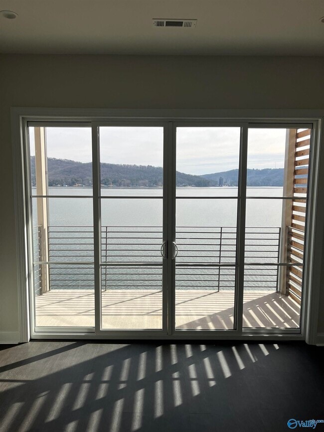Photo - 2699 Paddle Wheel Dr Unit 304