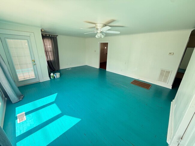1357 S Florence Ave