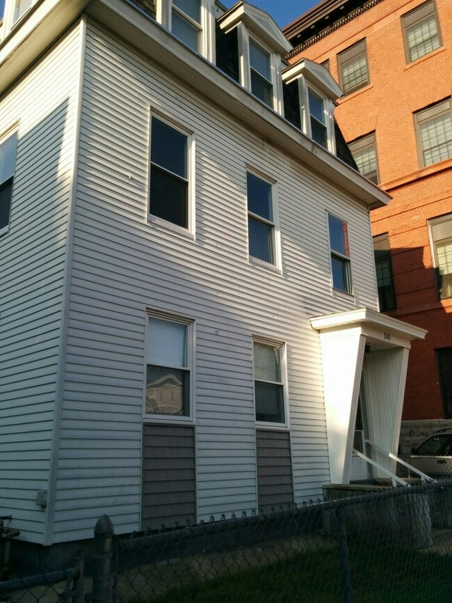 Photo - 260 Cedar St