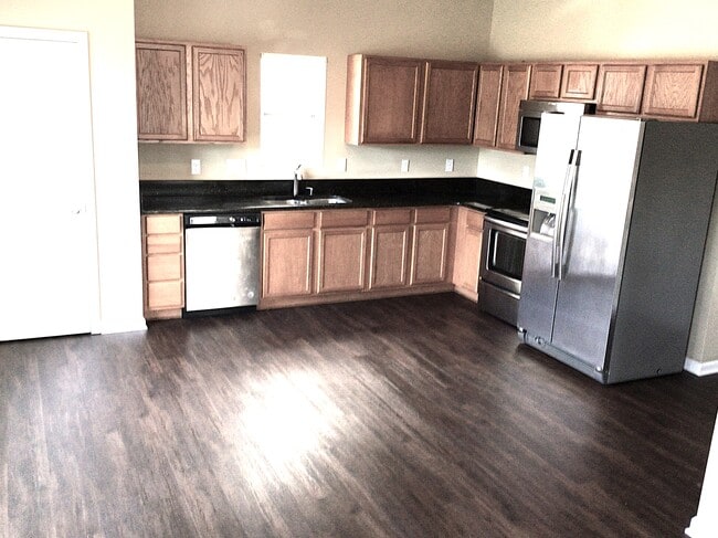 Photo - 922 Wolfpack Way