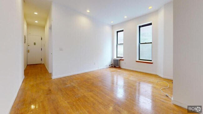 Building Photo - 3 bedroom in Manhattan NY 10003 Unit 9 Rental