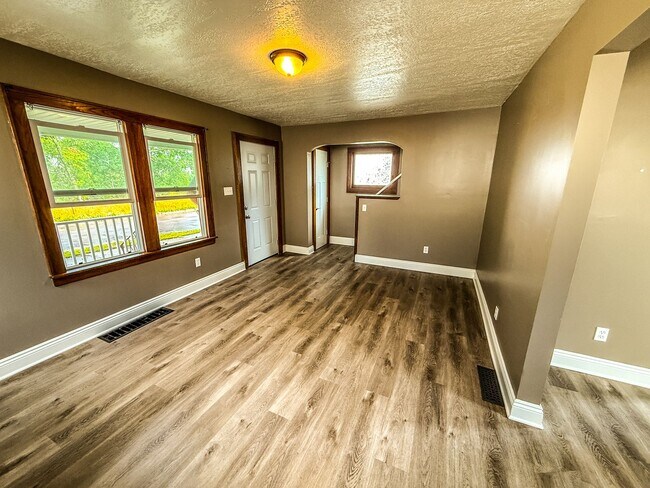 Photo - For Rent – Nicely Updated 3-Bedroom Home i...