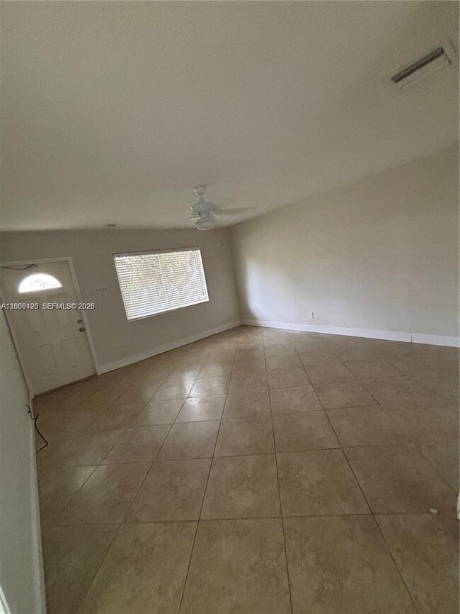 Photo - 1061 NE 34th St Unit 3
