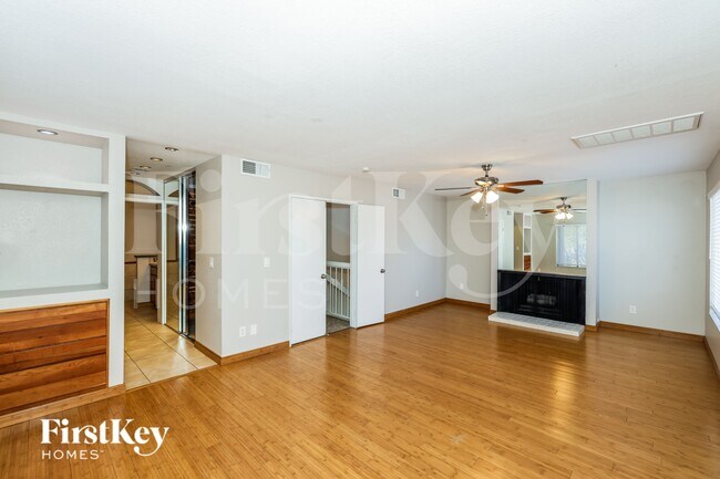 Photo - 2406 El Cid Ct