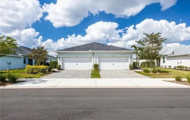 Building Photo - 17812 Wayside Bnd Rental