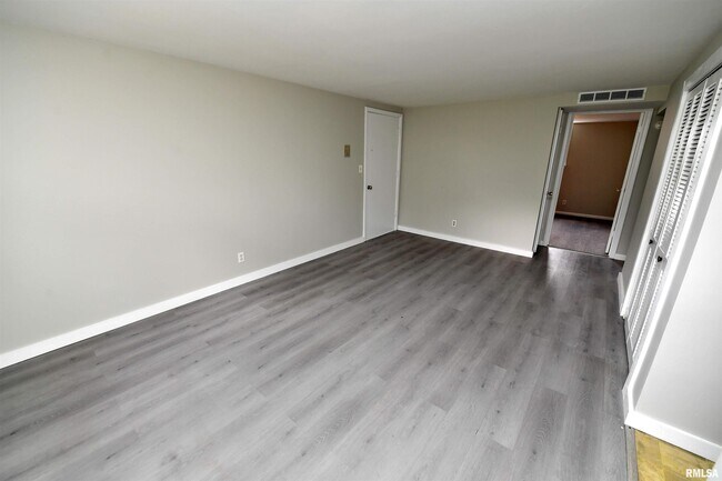 105 Paradise Ct Unit A4