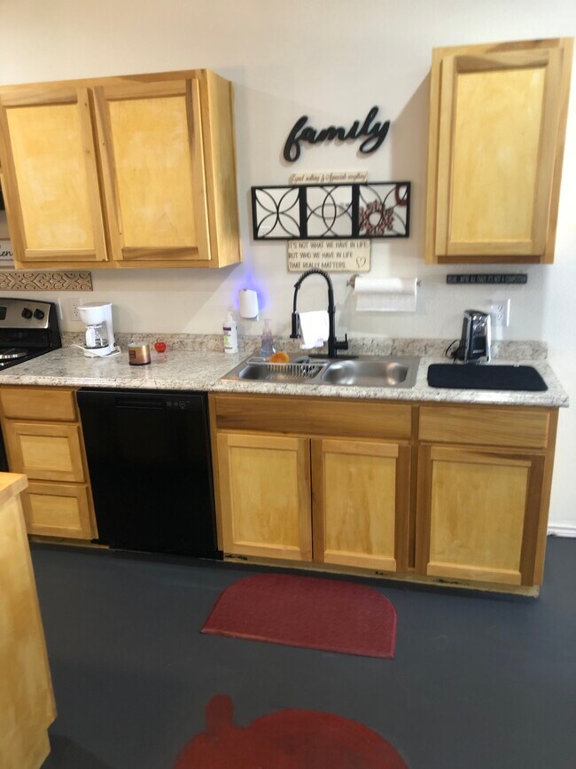 Photo - 22416 Matins Ln