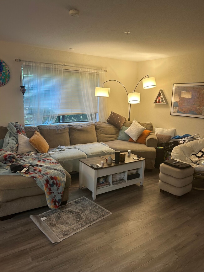 living room - 839 S Holt Ave Unit #105
