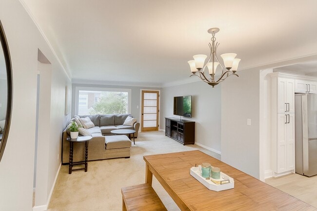 Photo - 1805 Beaconwood Ave